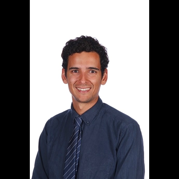 Alvaro Martinez-Guimera Alvaro Martinez-Guimera profile picture